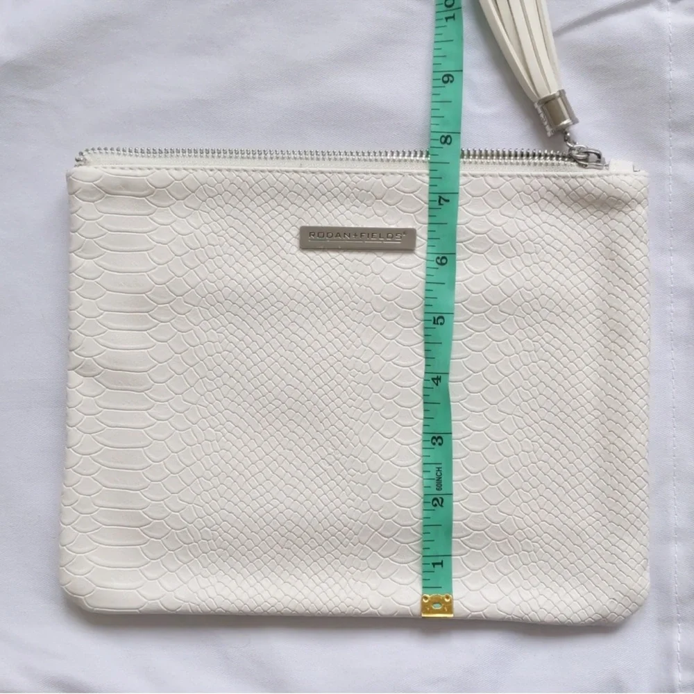 Rodan + Fields Clutch Set
